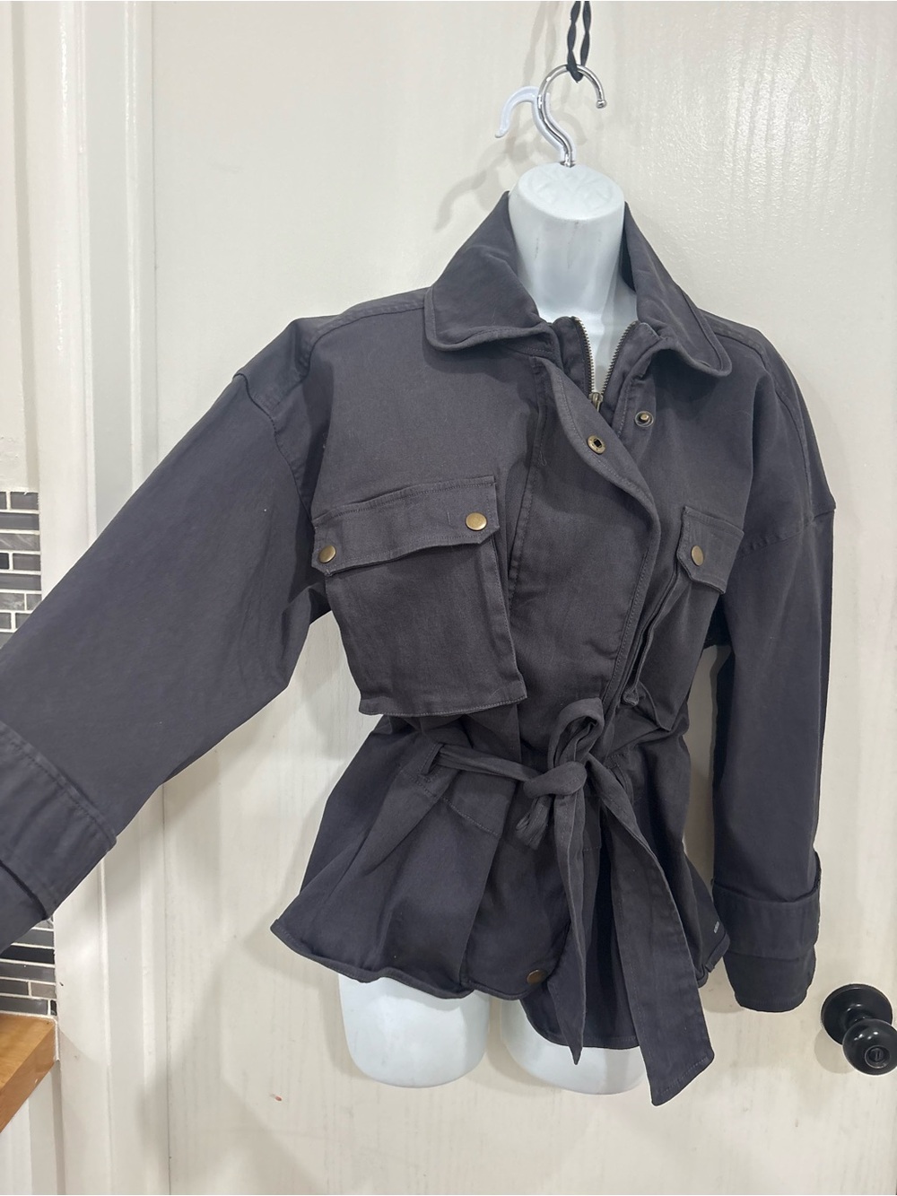 Downeast 98% cotton Utility Tie-Waist Jacket in Charcoal